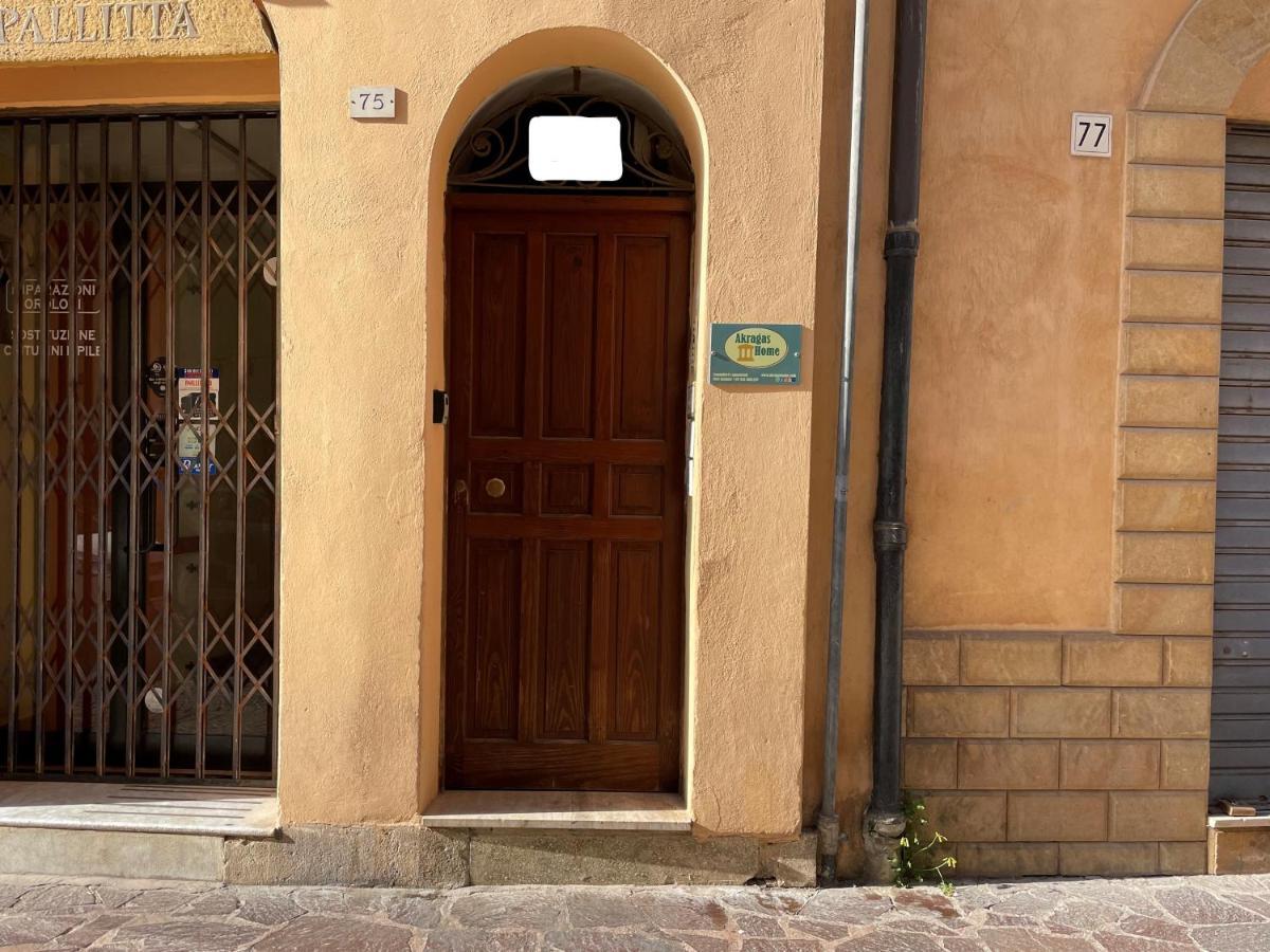 2 Apartments - Akragas Home 1 & 2 On Via Atenea City Center With View Agrigento Exteriér fotografie