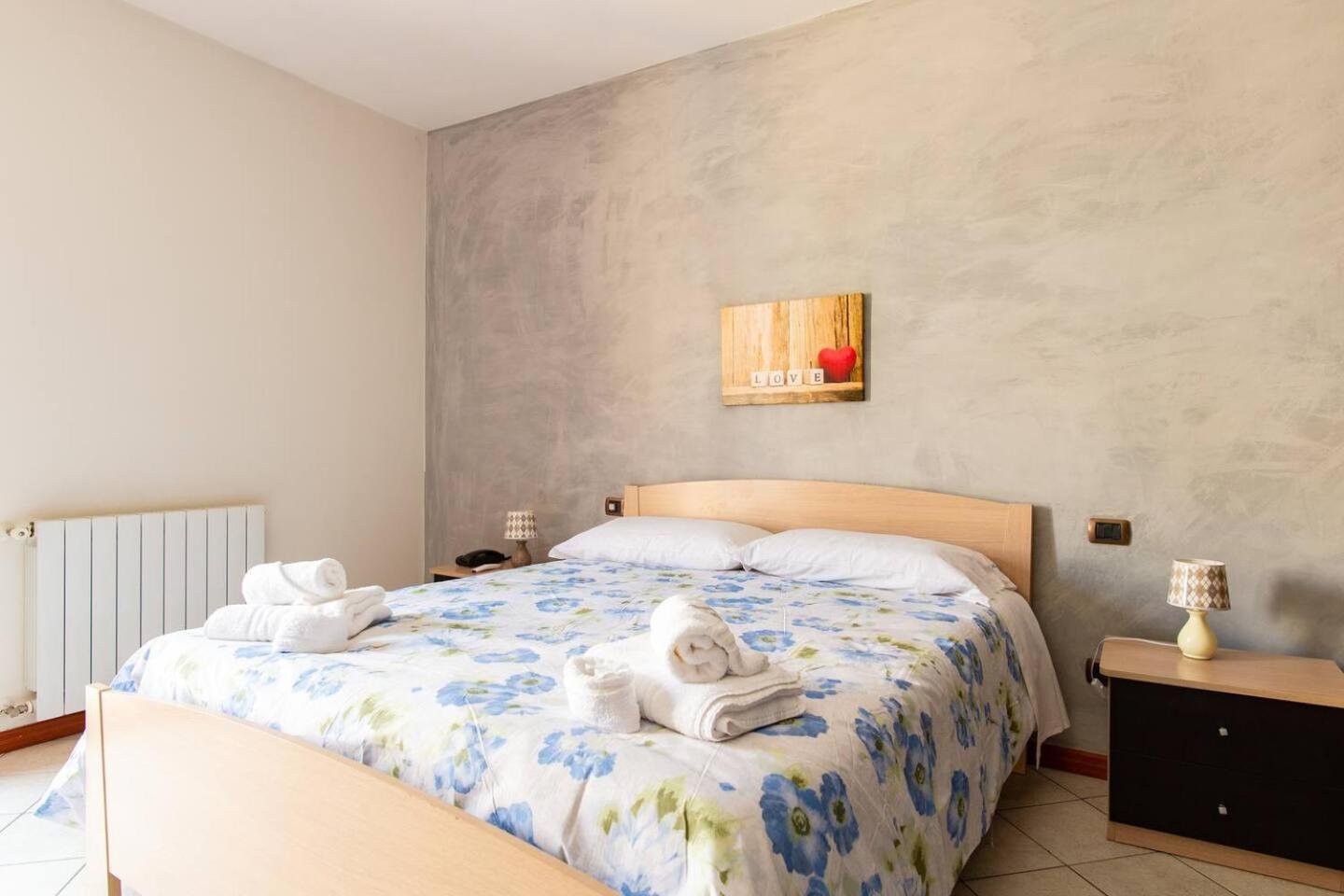 2 Apartments - Akragas Home 1 & 2 On Via Atenea City Center With View Agrigento Exteriér fotografie