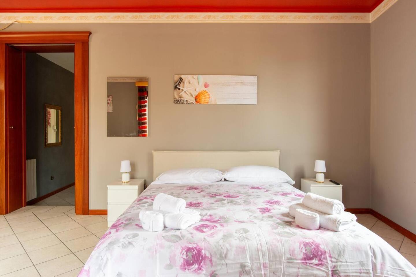 2 Apartments - Akragas Home 1 & 2 On Via Atenea City Center With View Agrigento Exteriér fotografie
